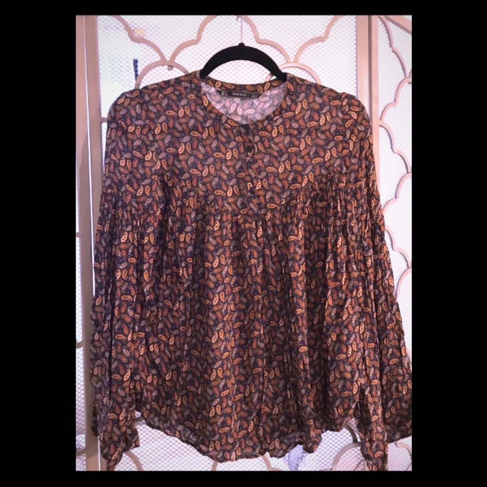 Zara Paisley Top, with button detail, Size Small!